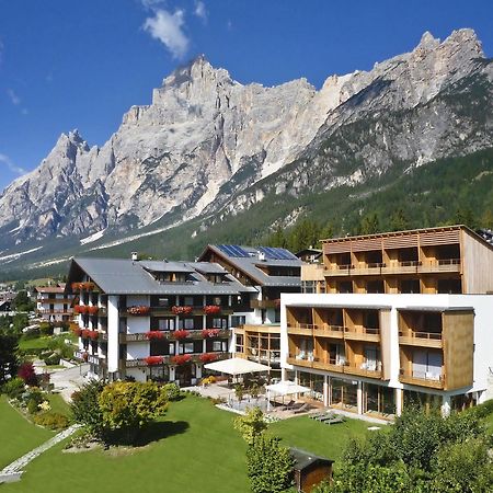 Parkhotel Ladinia San Vito di Cadore Exterior photo